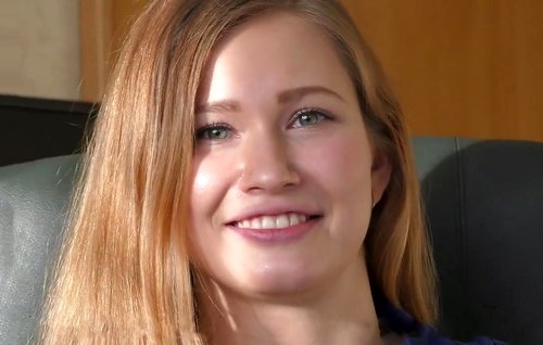 Русская милашка с хорошими титьками на кастинге у Вудмана.